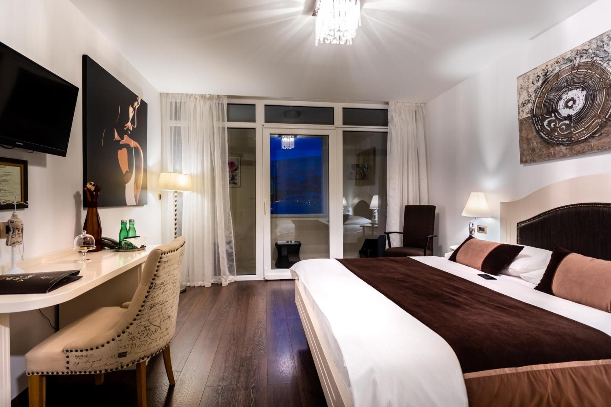 Hotel Heritage Forza باشْكا الغرفة الصورة